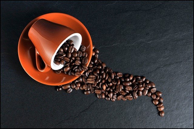 Halıdan Kahve Lekesi Nasıl Çıkarılı